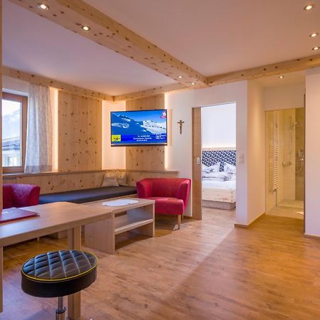 Hotel Alpina Ried im Zillertal Zewnętrze zdjęcie