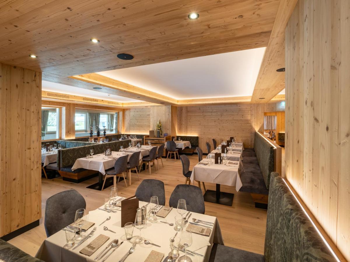 Hotel Alpina Ried im Zillertal Zewnętrze zdjęcie
