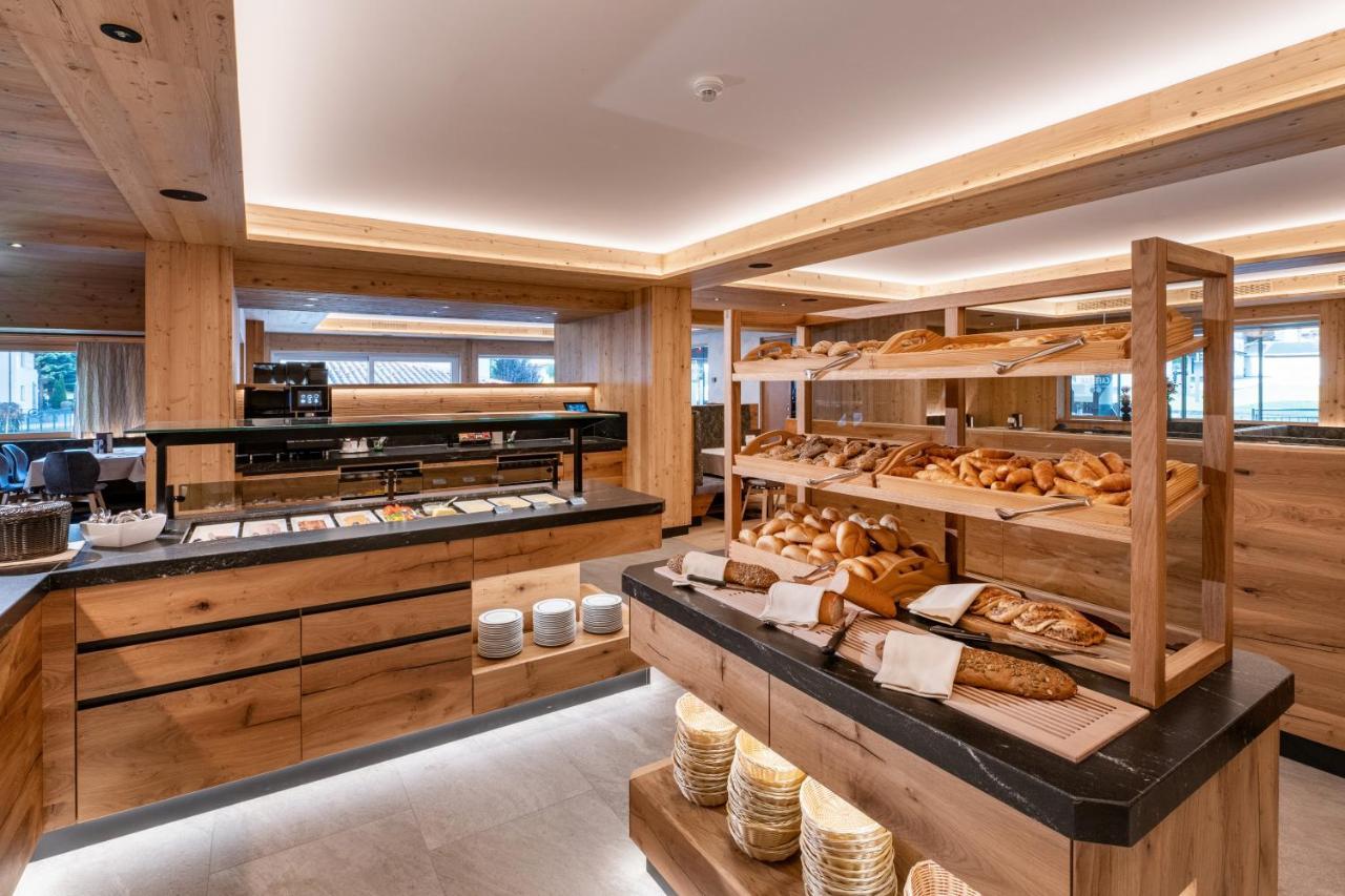 Hotel Alpina Ried im Zillertal Zewnętrze zdjęcie