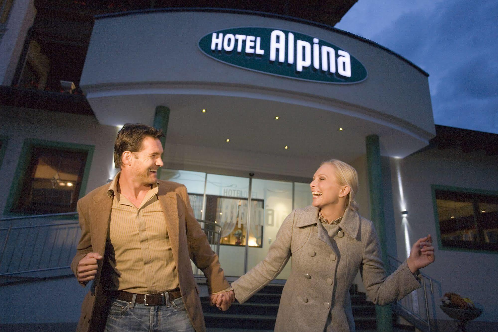 Hotel Alpina Ried im Zillertal Zewnętrze zdjęcie